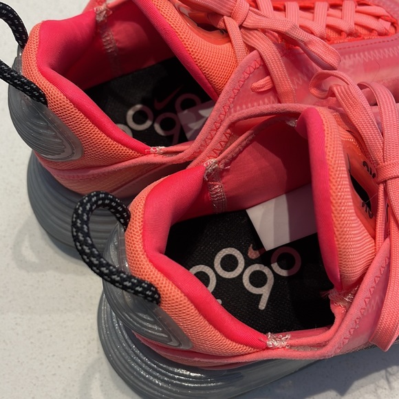 NIKE 2020 Wmns Air Max 2090 'Bleached Coral' 8 - Picture 6 of 8